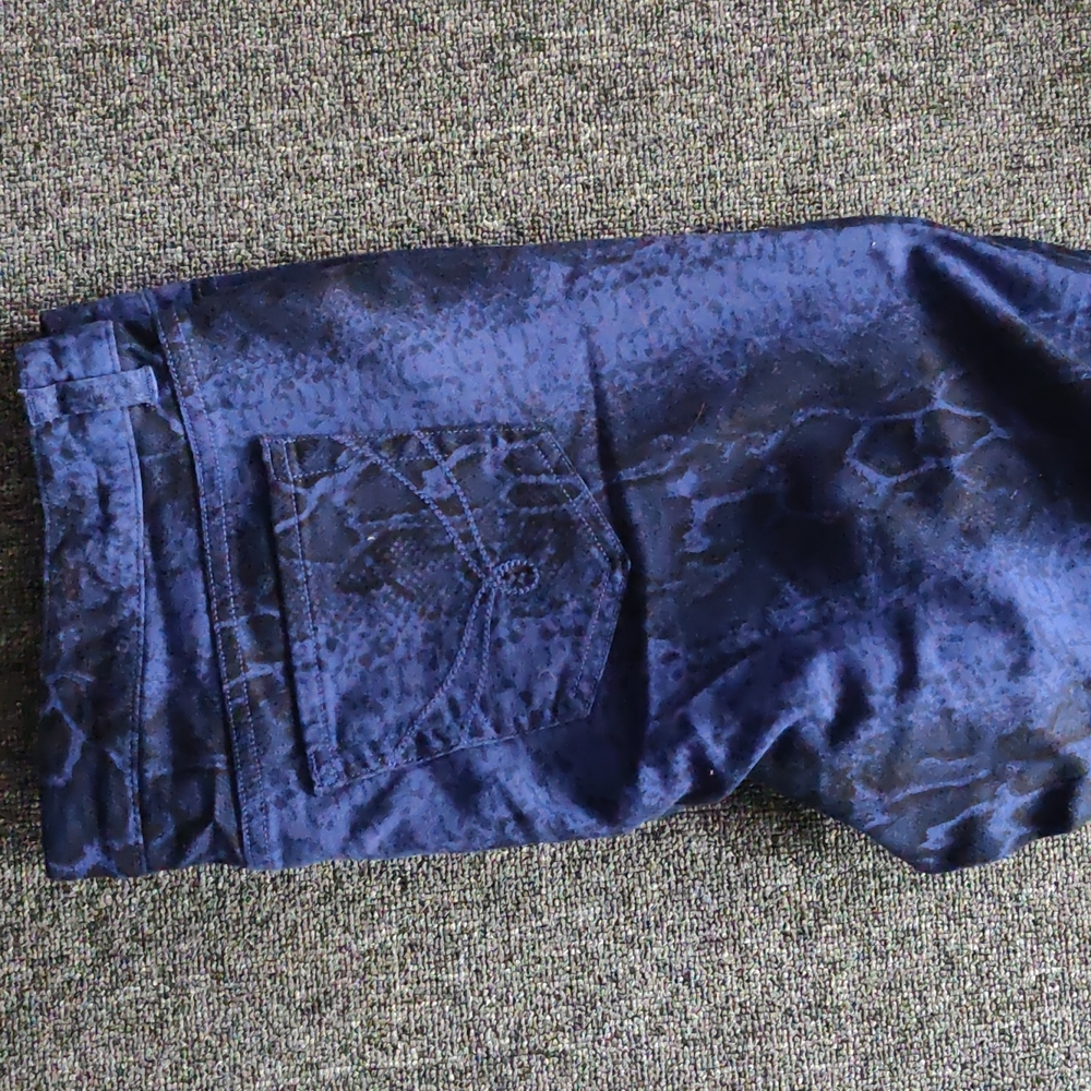 Sofia Vergara Python Pattern Blue Jeans - image 3